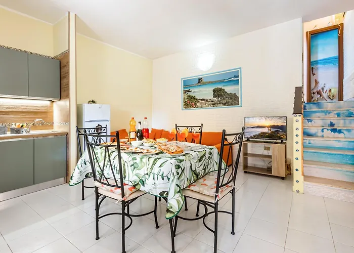 Guesthost - La Collina - Yellow Apartment! *