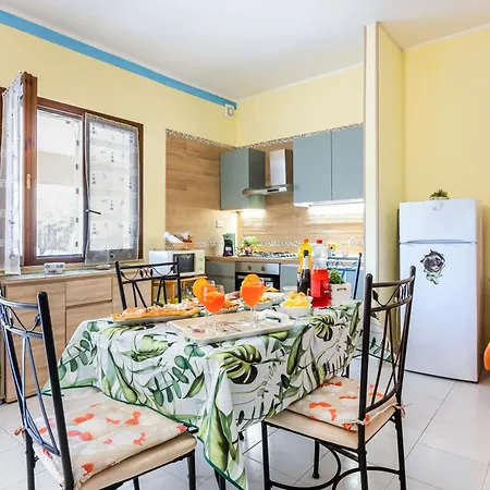 La Collina - Yellow Apartment! Appartamento Villasimius