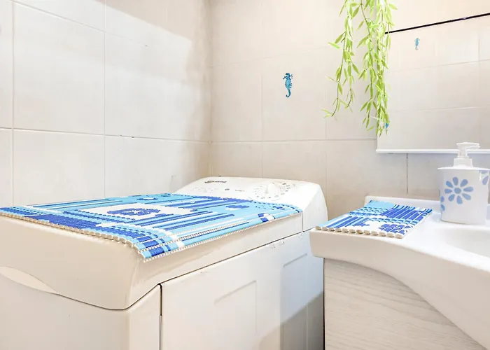 Guesthost - La Collina - Yellow Apartment! Apartment Villasimius