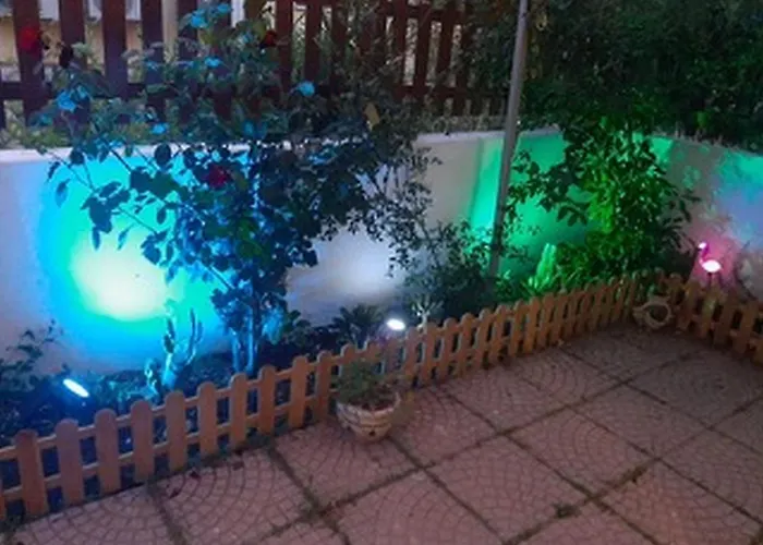 Apartamento Guesthost - La Collina - Yellow Apartment!